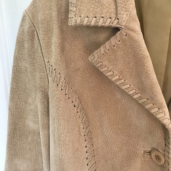 Charlotte Russe tan genuine leather jacket w/stitching, button closure lined, L - Picture 9 of 11